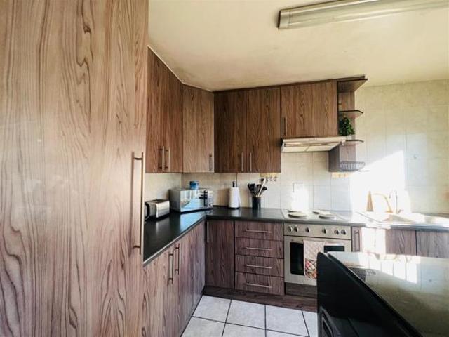 Townhouse for sale in Oranjeville, Free State