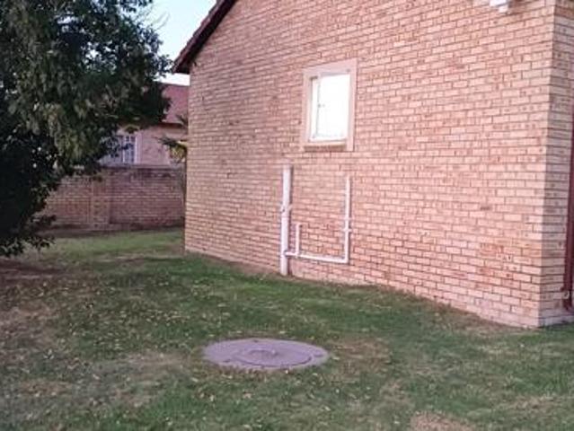 Townhouse for rent in Oranjeville, Free State