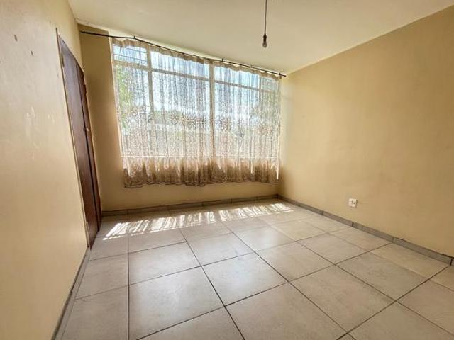 Townhouse for rent in Sasolburg, Metsimaholo Local Municipality