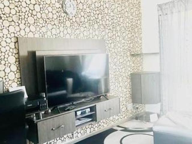 Townhouse for rent in Vosloorus, Gauteng