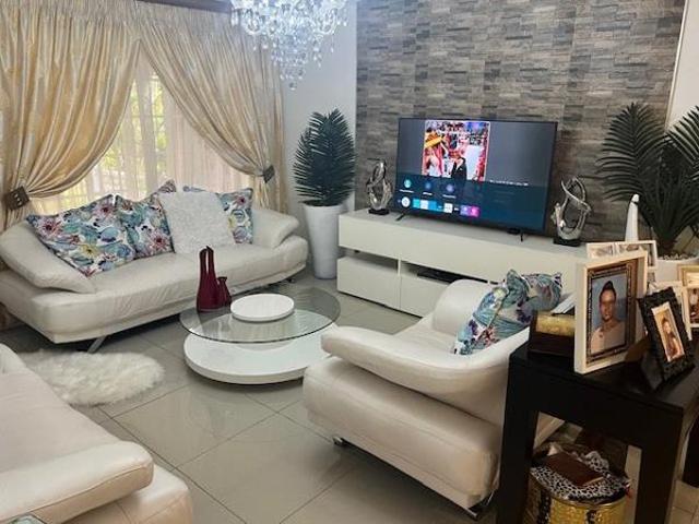 Townhouse for sale in Umgungundlovu, Kwazulu-natal