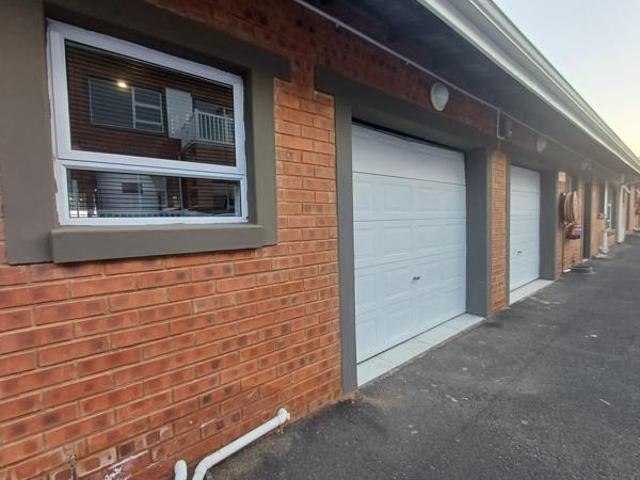 Townhouse for rent in Port Shepstone, Hibiscus Coast Local Municipality