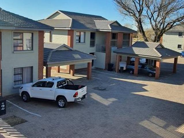 Townhouse for rent in Secunda, Govan Mbeki