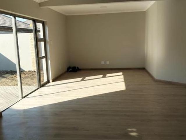 Townhouse for sale in Gert Sibande, Mpumalanga