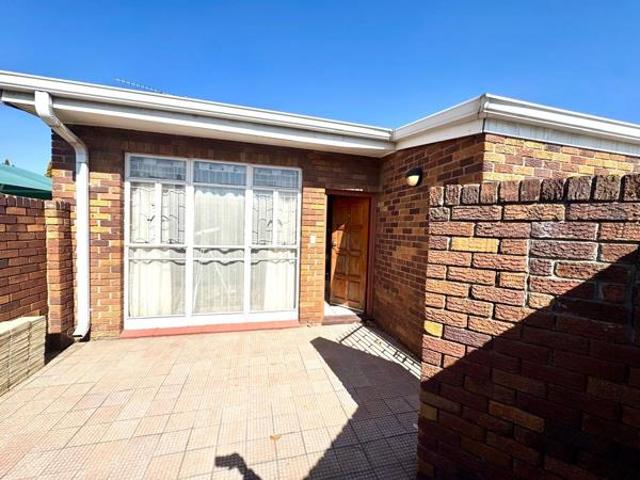 Townhouse for sale in Gert Sibande, Mpumalanga