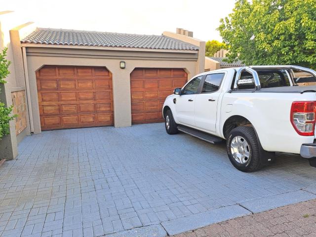 Townhouse for sale in Gert Sibande, Mpumalanga
