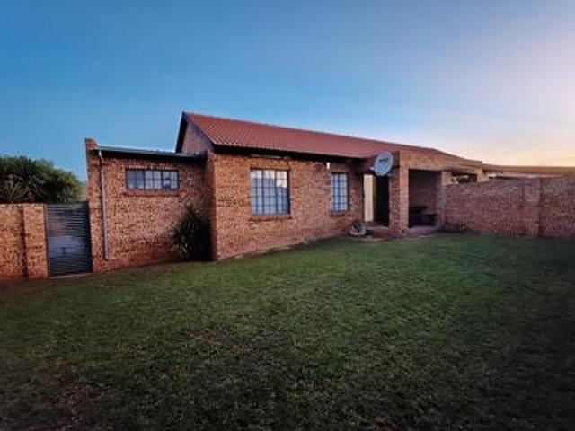 Townhouse for sale in Midvaal, Gauteng