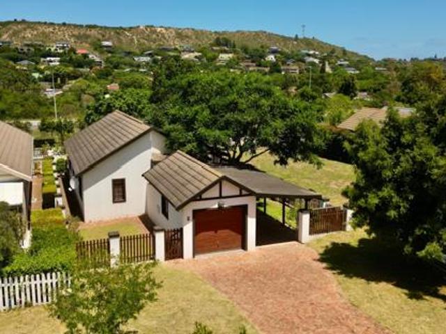 Townhouse for sale in Groot Brak Rivier, Western Cape