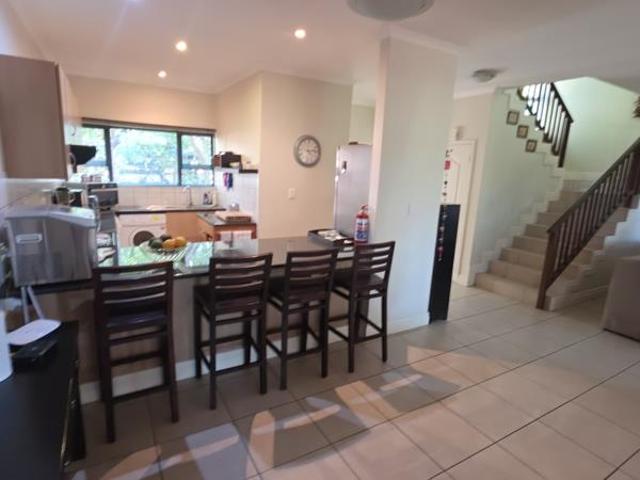 Townhouse for sale in Pennington, uMdoni Local Municipality