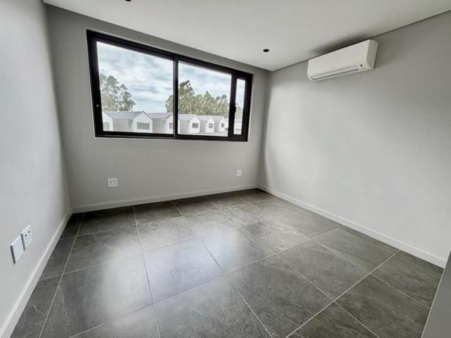 Townhouse for sale in Princess Grant, Kwazulu-natal