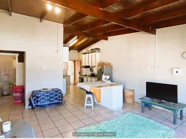 Townhouse for sale in Margate, Hibiscus Coast Local Municipality