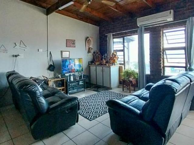 Townhouse for sale in Margate, Hibiscus Coast Local Municipality