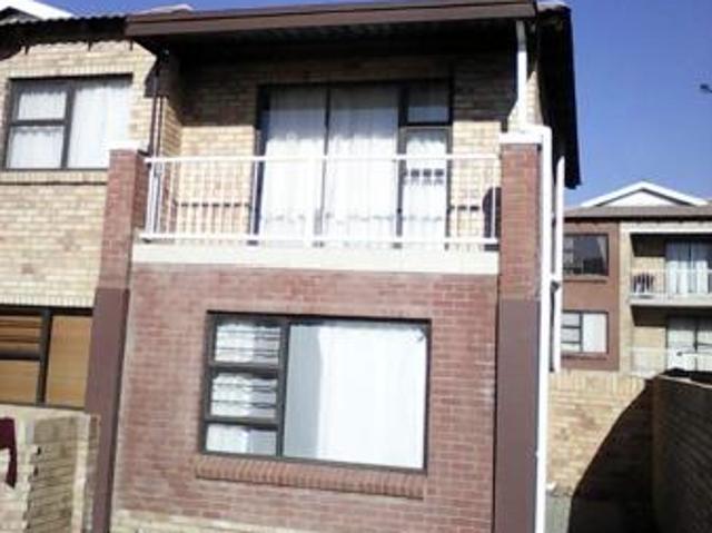 Townhouse for sale in Bloemfontein, Free State
