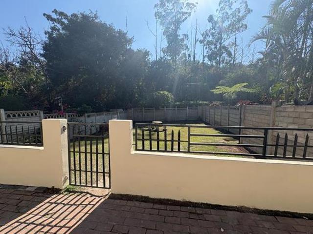 Townhouse for rent in Seaview, Kwazulu-natal