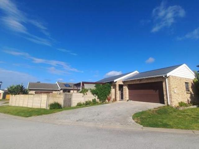 Townhouse for sale in Eastern Cape