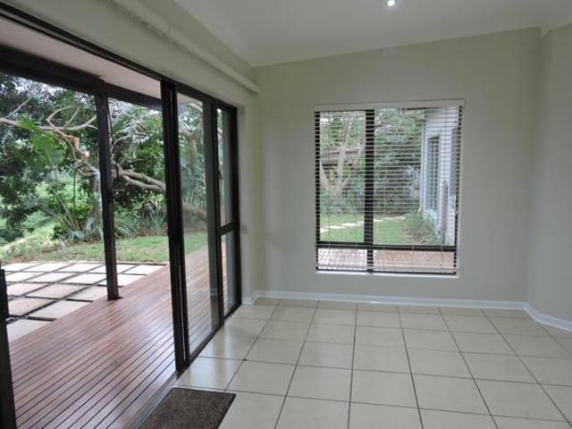 Townhouse for rent in Princess Grant, Kwazulu-natal