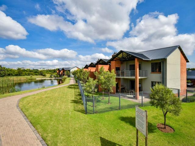 Townhouse for sale in Waterkloof, Gauteng