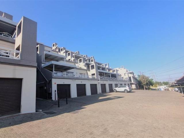 Townhouse for sale in Ekurhuleni, Gauteng