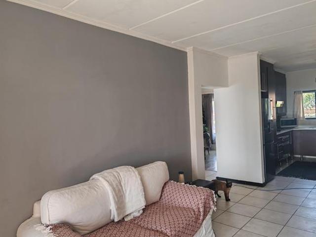 Townhouse for rent in Jansenpark, City of Ekurhuleni Metropolitan Municipality