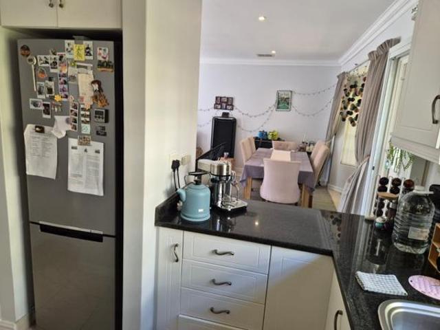 Townhouse for rent in Seaview, Kwazulu-natal