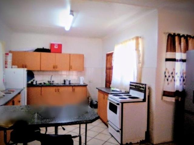 Townhouse for sale in Dr Kenneth Kaunda, North West