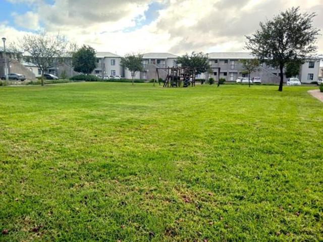 Townhouse for rent in Cape Town, Western Cape
