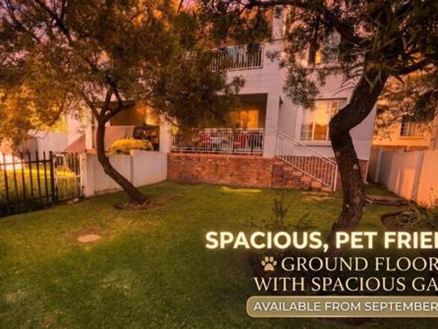 Townhouse for rent in Vosloorus, Gauteng