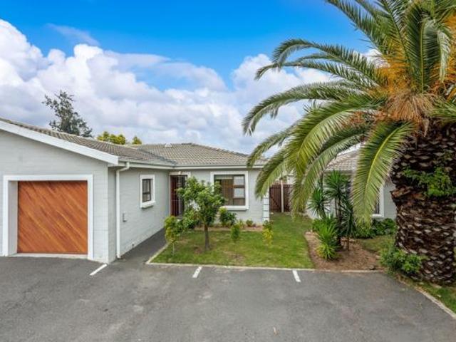 Townhouse for sale in Cape Town, Western Cape
