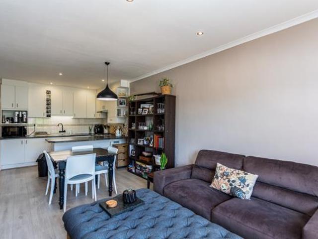 Townhouse for rent in Cape Town, Western Cape