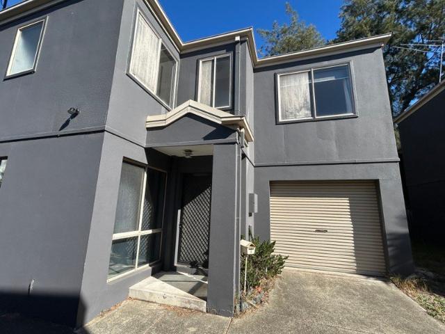 Townhouse for rent in Camerons Creek, Victoria
