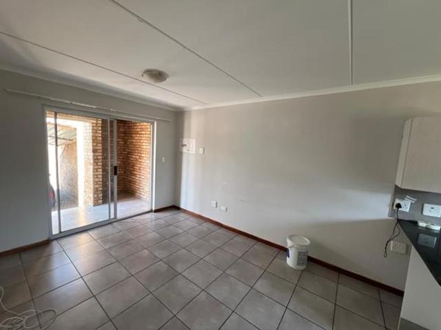 Townhouse for rent in Ekurhuleni, Gauteng