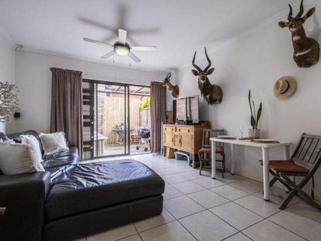 Townhouse for sale in Port Elizabeth, Eastern Cape