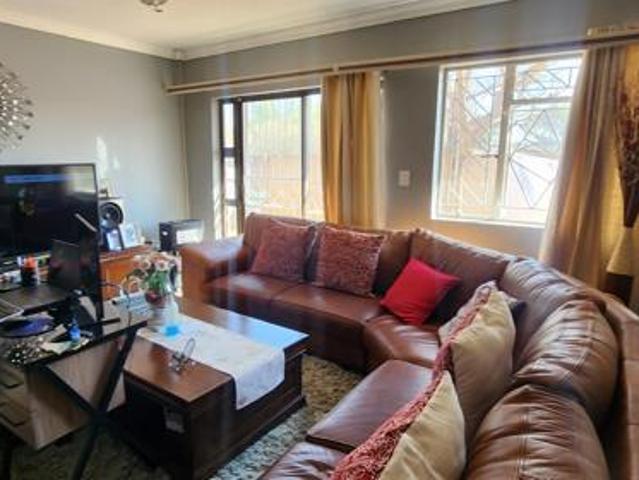 Townhouse for sale in Frances Baard, Northern Cape