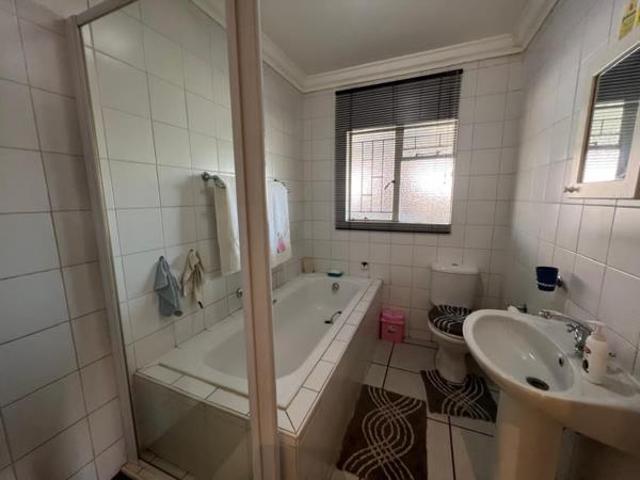 Townhouse for sale in Frances Baard, Northern Cape