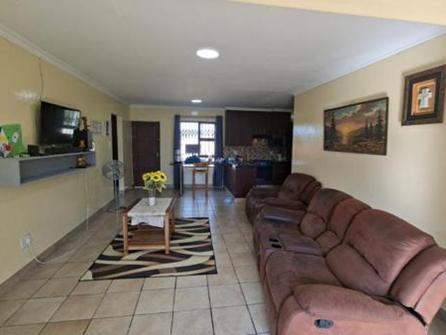 Townhouse for sale in Bloemfontein, Free State