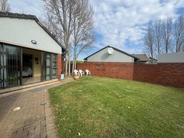 Townhouse for sale in Bloemfontein, Free State