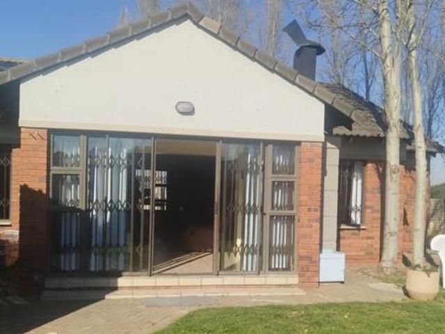 Townhouse for sale in Bloemfontein, Free State