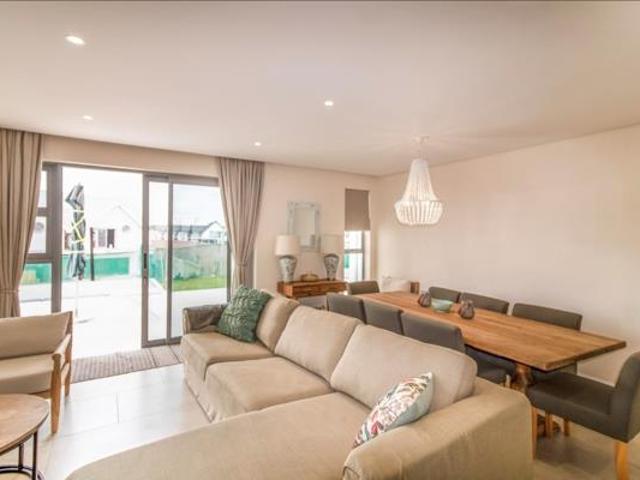 Townhouse for rent in Cape St Francis, Eastern Cape