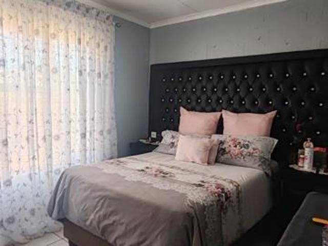 Townhouse for sale in Sedibeng, Gauteng