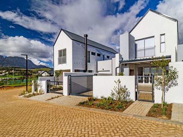 Townhouse for rent in Durbanville, Western Cape