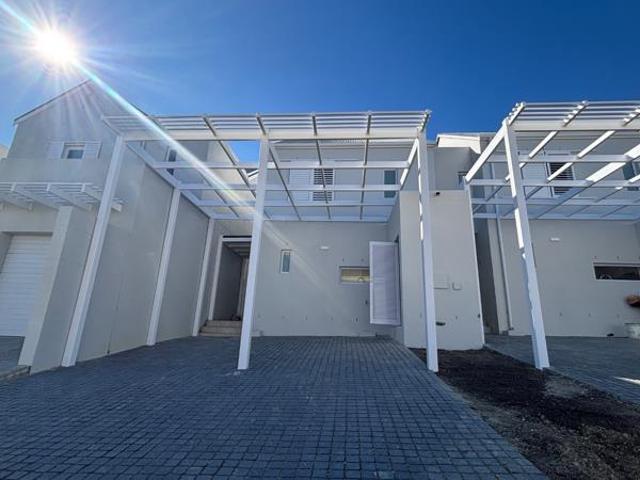 Townhouse for rent in Durbanville, Western Cape