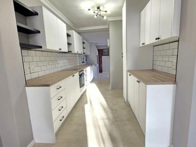Townhouse for sale in Cape Town, Western Cape