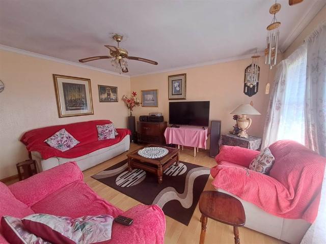 Townhouse for sale in Ekurhuleni, Gauteng