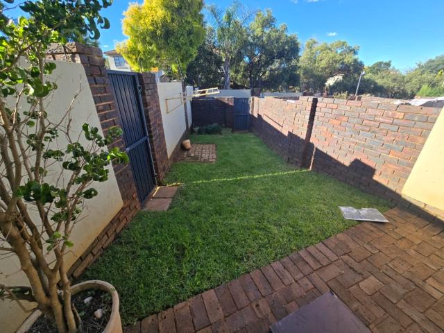 Townhouse for rent in Kagiso, Gauteng
