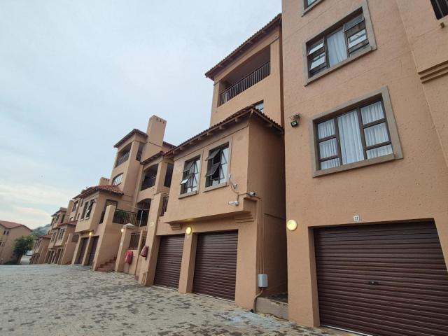 Townhouse for sale in Ekurhuleni, Gauteng