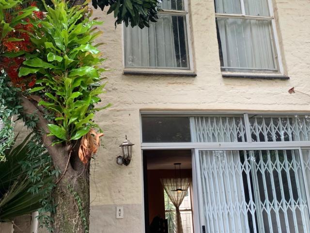 Townhouse for sale in Waterkloof, Gauteng