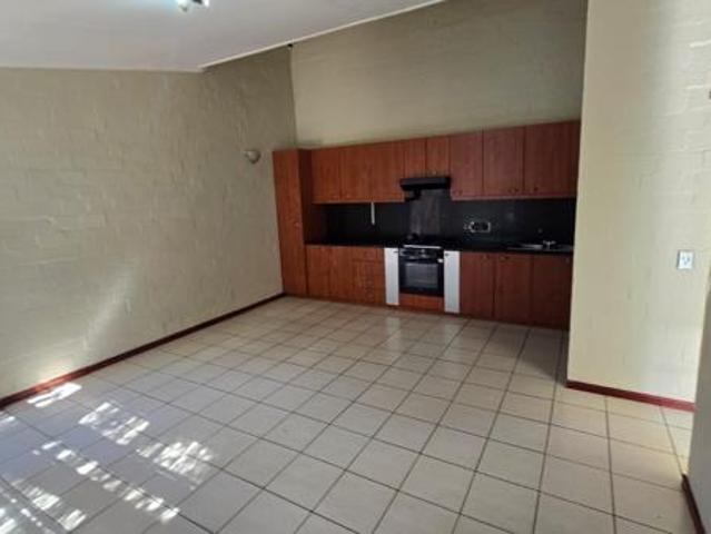 Townhouse for rent in Cape Town, Western Cape