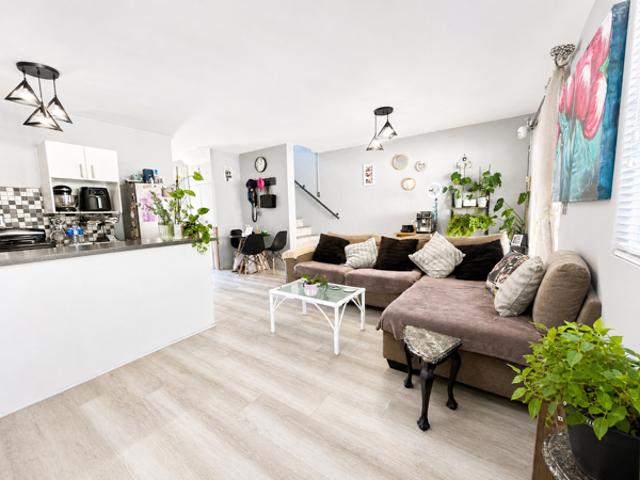 Townhouse for sale in Cape Town, Western Cape