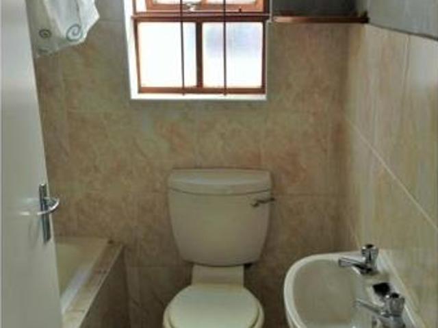 Townhouse for rent in Cape Town, Western Cape