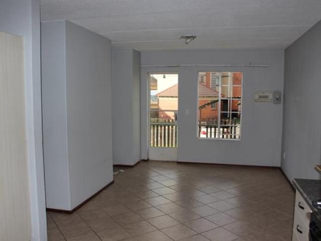 Townhouse for rent in Ekurhuleni, Gauteng